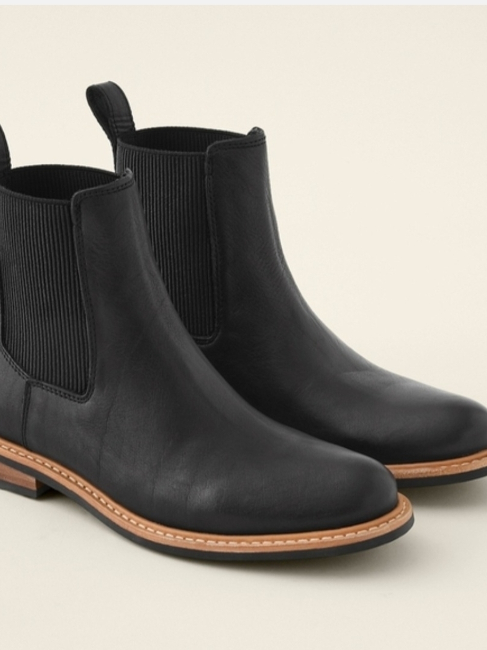 Nisolo Carmen Black Chelsea Boots Sz 9.5 Ret $250 Store Returns